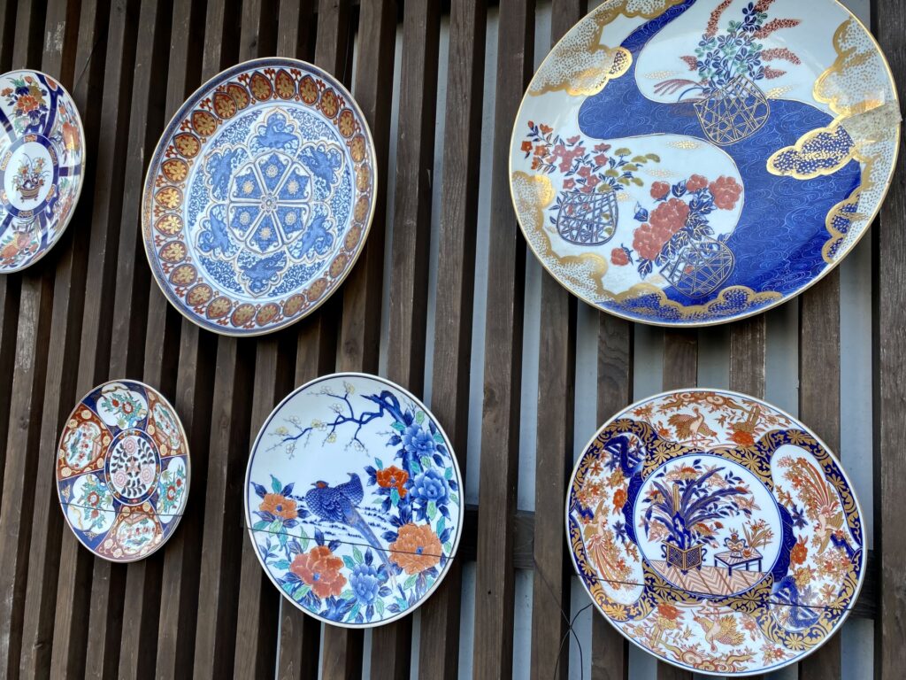 【骨董】古伊万里有田焼 3枚 骨董品 有田焼 古伊万里 江戸末期〜明治期 錦手 金彩 色絵 な
